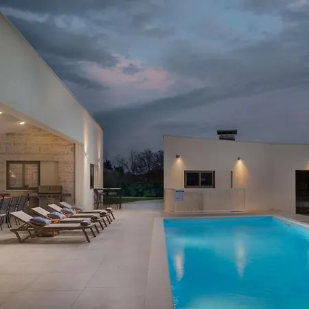 Villa Beautiful Olive Grove Smokovic