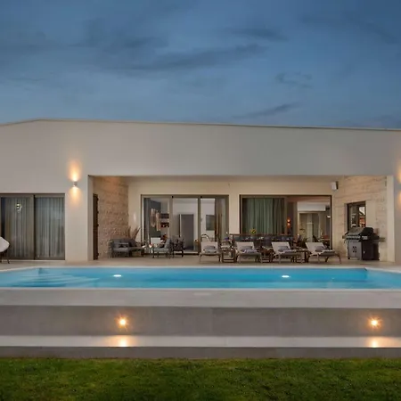Villa Beautiful Olive Grove *